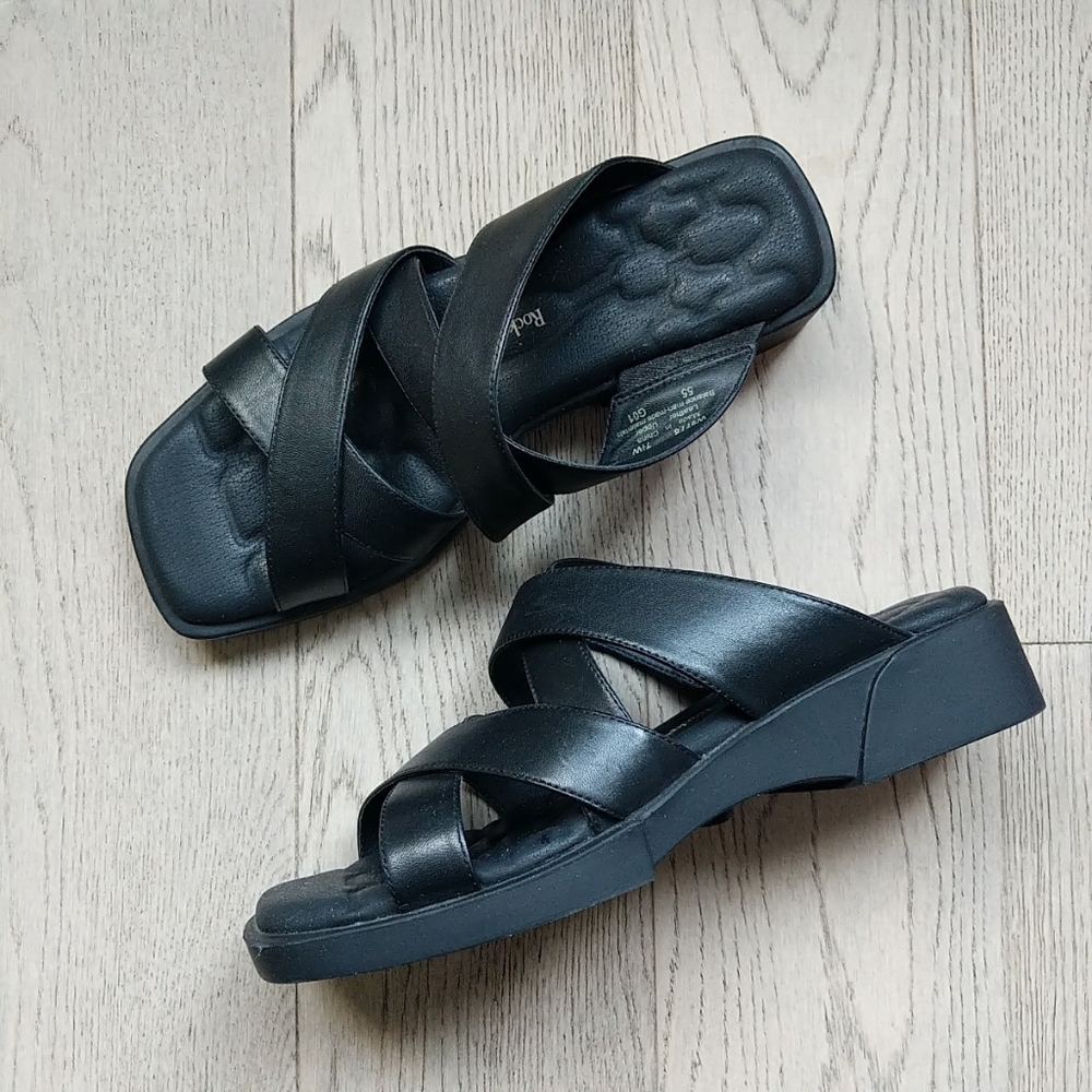 Rockport Black Leather Wide Slide On Sandals